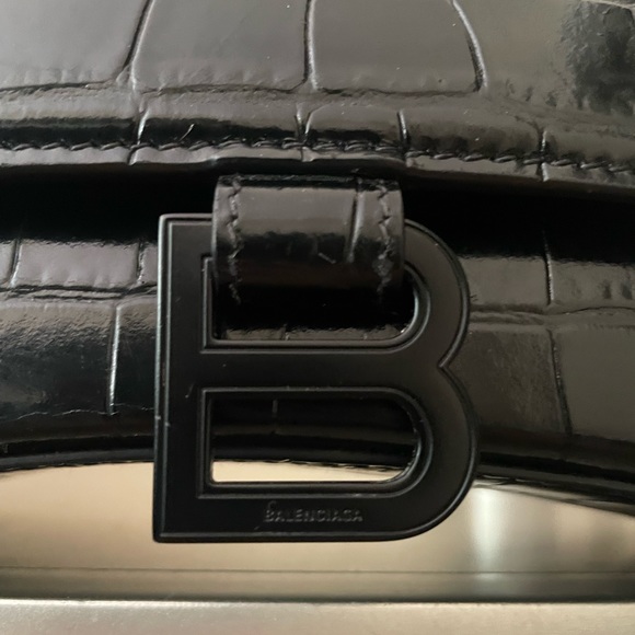 BALENCIAGA HOURGLASS SMALL HANDBAG CROCODILE EMBOSSED IN ALL BLACK - Picture 8 of 14